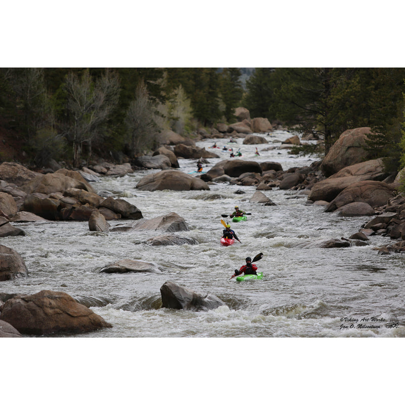 TOP 5 RIVERS TO HIT IF YOU'RE ON A COLORADO WHITEWATER ROAD TRIP